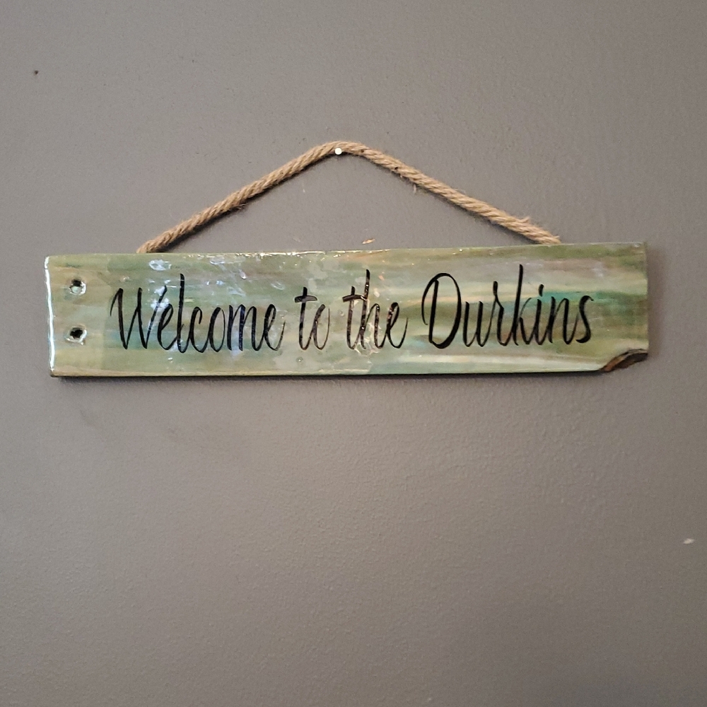 Green Welcome Sign